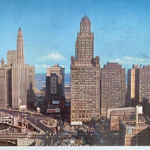 c1960s Wacker Drive View Skyscrapers Cityscape Chicago IL Giant Postcard 6x9in